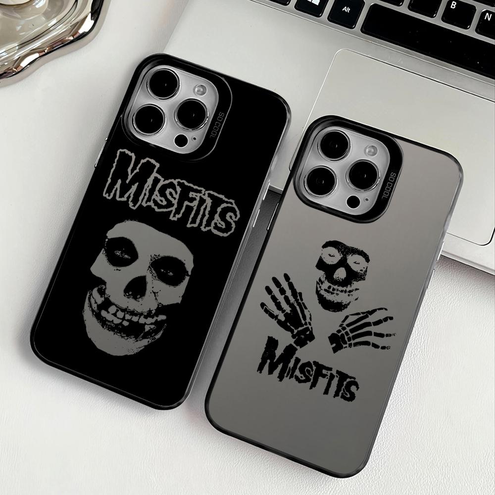 Apple Iphone 15 Pro Max - Misfits Telefon Kılıfı iPhone 17 16
