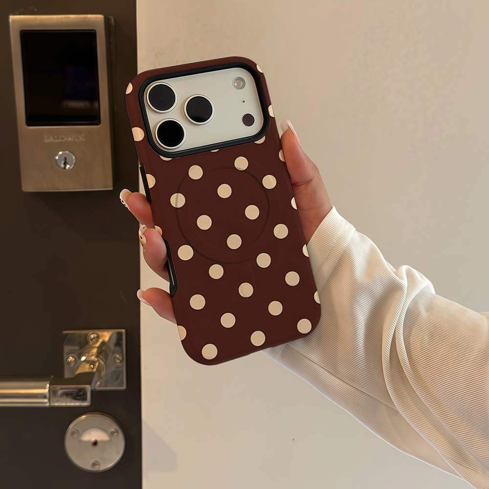 Kahverengi Bej Puantiyeli Many - Apple Iphone 15 Pro Max incelemesi ve fiyatı